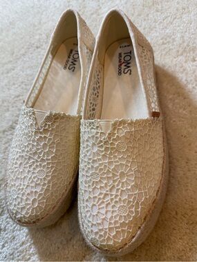 Toms Wear Good Slip-On  Shoes Moroccan Crochet Size 7.5